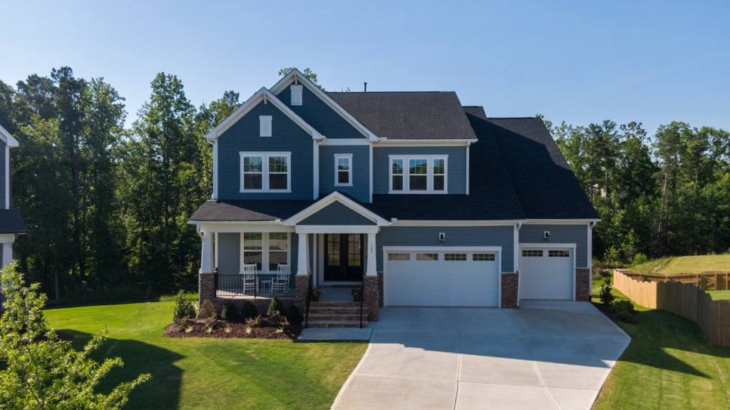 Navy blue house with ivory
